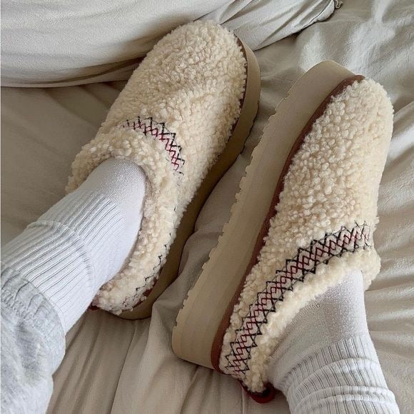 Fluffy slipper